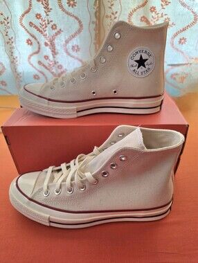 New-Converse Chuck 70 HI. Size Mens 7/Womens 9